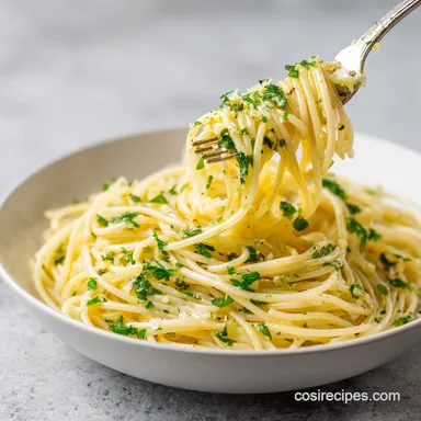 Spaghetti Aglio e Olio in 17 Minutes: Silky Garlic Pasta Recipe Card
